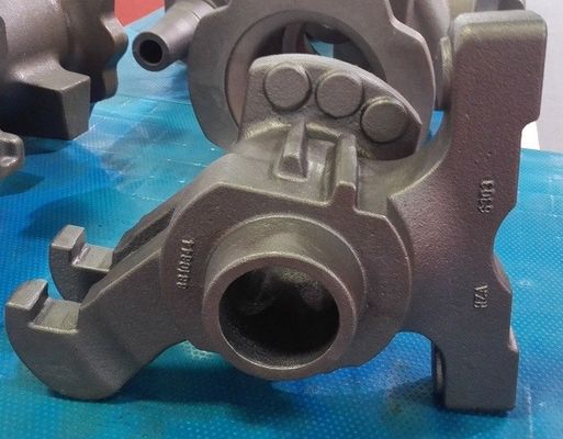 OEM Service Green Sand Casting Iron Parts Hanger For Forklift Truck Veículos Industriais