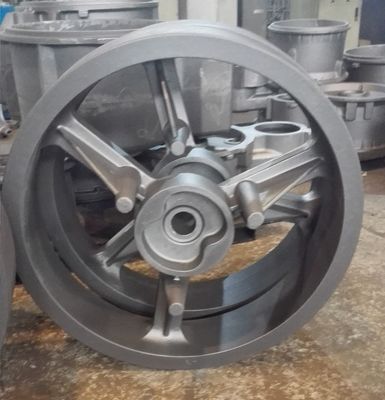 Peças de Volante de Ferro Fundido Cinza de Resina OEM para Maquinaria Agrícola, Equipamentos de Trânsito Ferroviário
