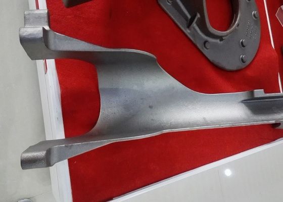 Produtos fundidos avançados de alta qualidade e precisão dimensional OEM para suporte de máquinas agrícolas