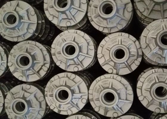 OEM Peças de ferro de fundição de areia para empilhadeira de caminhão de forquilhas Hub traseiro Finish pintura com dimensão precisa