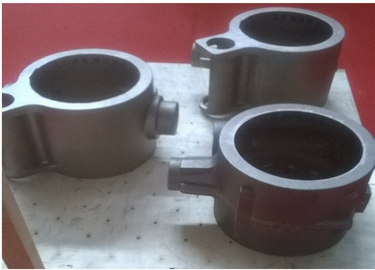 Peças de Fundição de Cabeçote de Acionamento de Ferro Fundido com Molde de Areia de Alta Qualidade OEM com Dimensão Precisa e Pintura de Acabamento