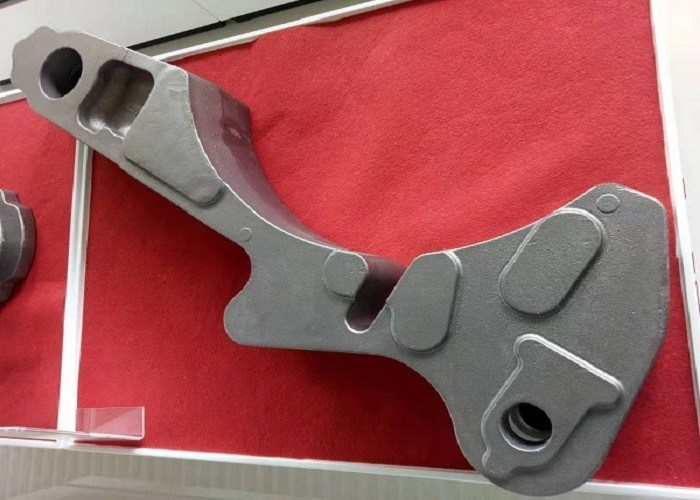 OEM Peças de ferro fundido de areia Link de comando do braço QT550-7 Material para máquinas agrícolas
